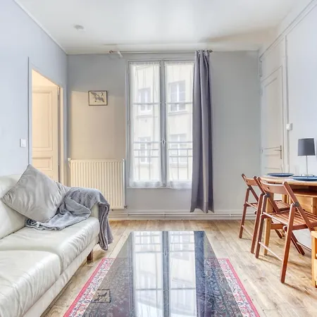 T2 Au Calme A 2 Min A Pied Du Chateau - Le Versaillais Apartment *